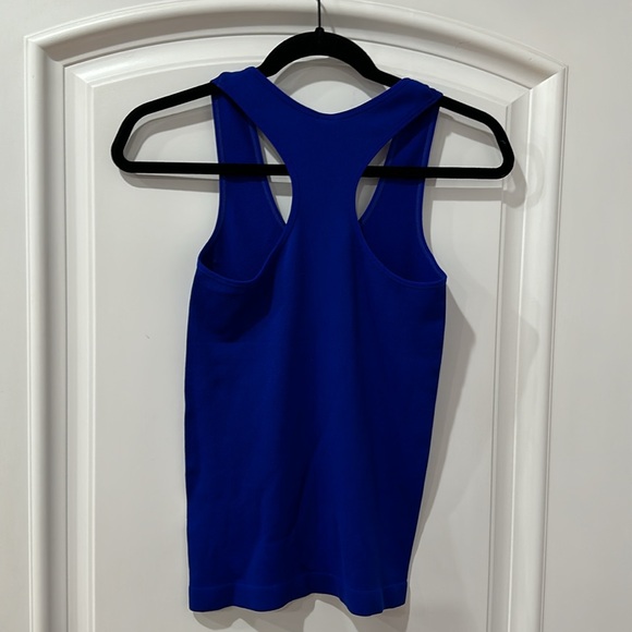 La linger muscle tees bundle for 2 ite - Picture 7 of 11